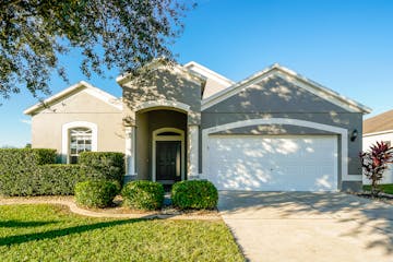 3416 Grove Blossom Ln Plant City, FL 33567